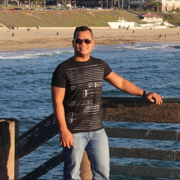 Meet your Posher, Cesar - Picture 1 of 1